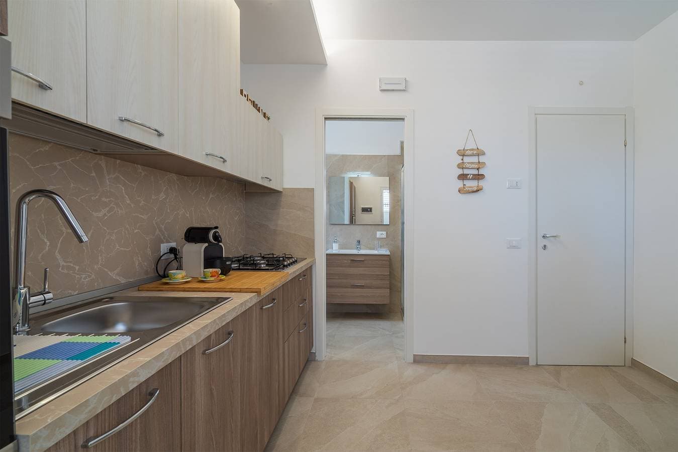 Foto 9 von 26: Ferienwohnung "Apt Giulia A Due Passi Dal Mare" mit Meerblick, Balkon und WLAN