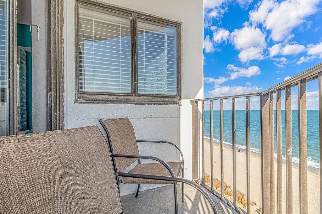 Foto 12 von 45: Angle Oceanfront Studio ~ Palace 603
