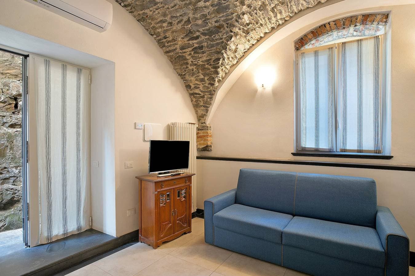 Foto 11 von 21: Ferienwohnung 'Dipinti, Borgo Dei Pescatori' mit WLAN und Klimaanlage