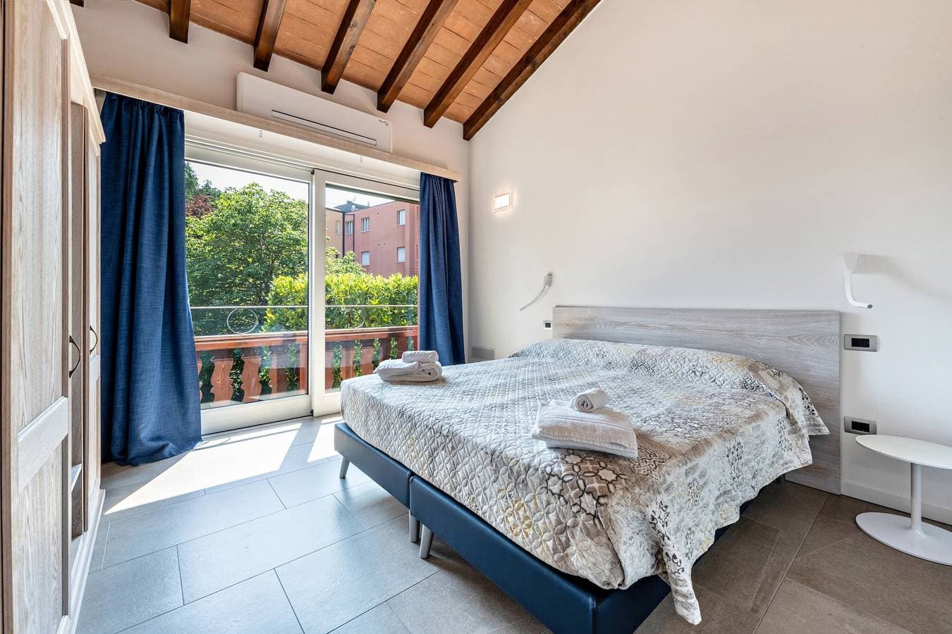 Foto 8 von 29: Ferienwohnung „Al Segnavento Fasanella“ am See mit Pool, WLAN und Garten