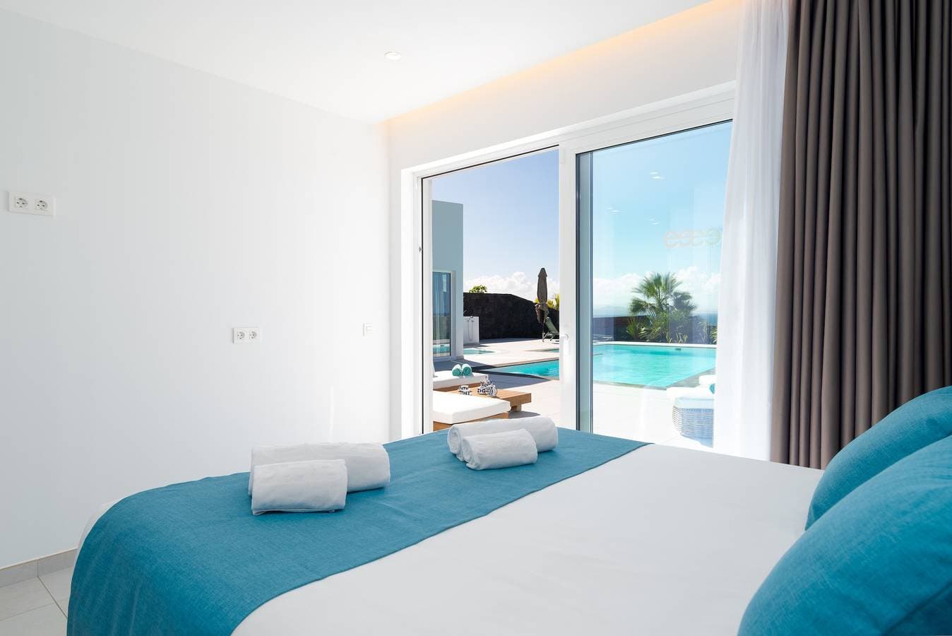 Foto 7 von 38: Villa 'Ereza Royal Elite Hoopoe 109' mit Meerblick, WLAN und Klimaanlage