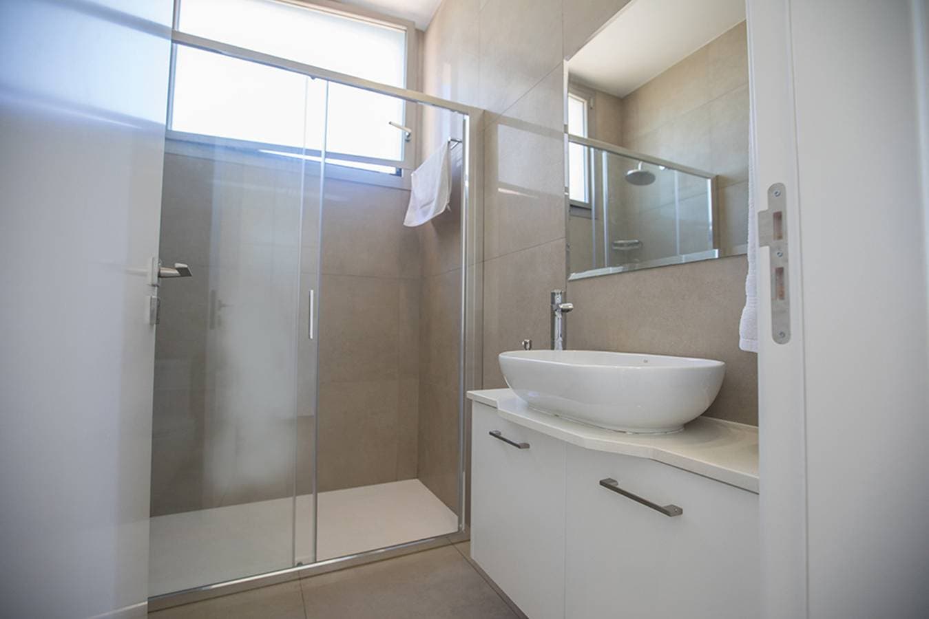 Foto 12 von 23: Villa für 6 Personen mit Pool