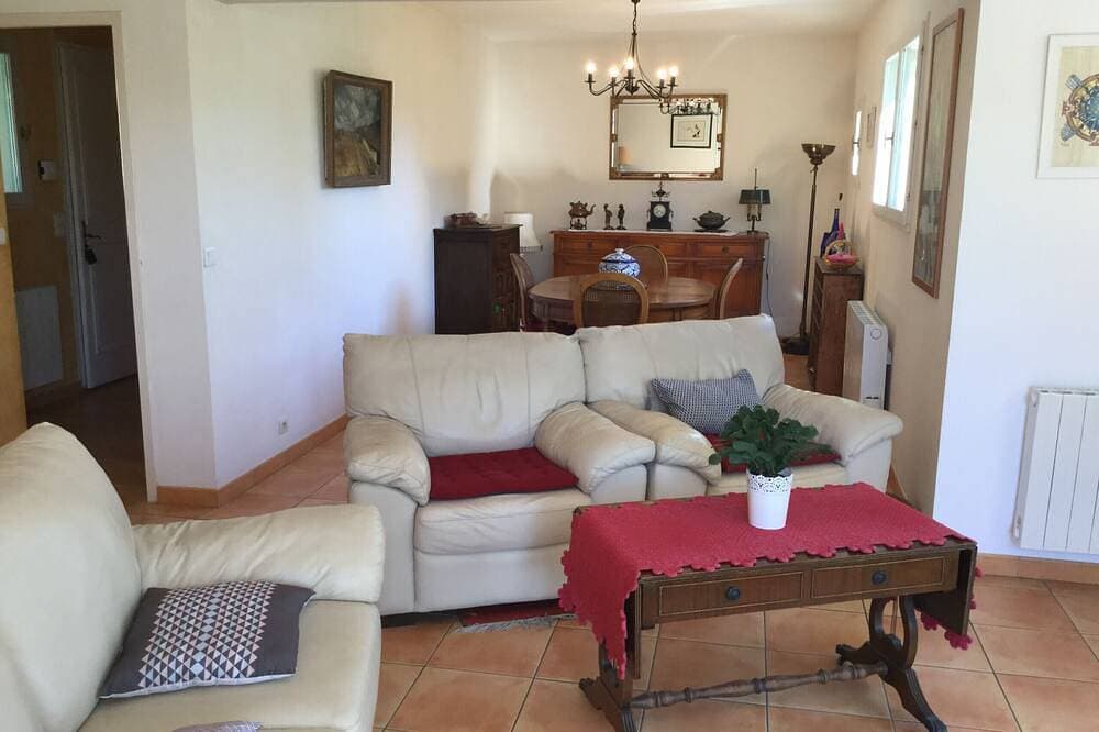 Foto 6 von 7: Hübsche Vermietung mit privatem Pool in dem Dorf Mouriès, Alpilles