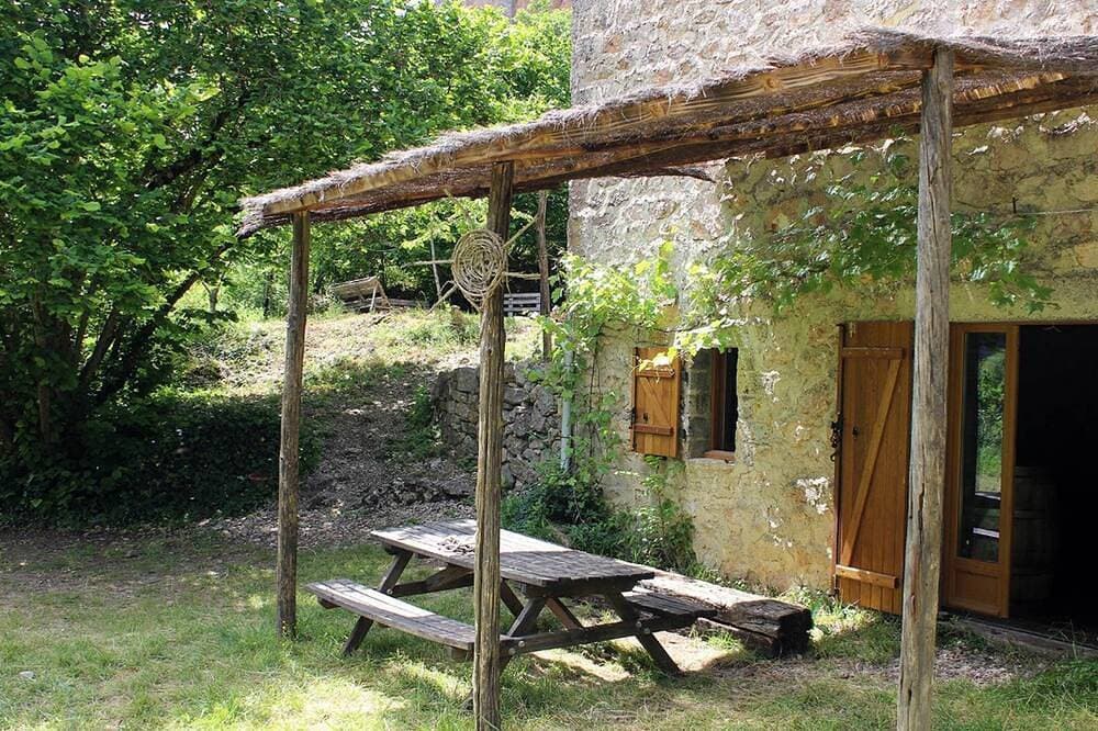 Tournemire Vine House 1