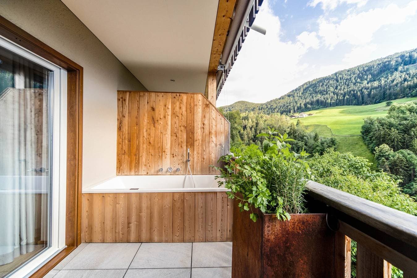 Foto 9 von 33: Ferienwohnung 'Sonnleiten Sonnenadler 4' mit Bergblick, privater Terrasse und WLAN