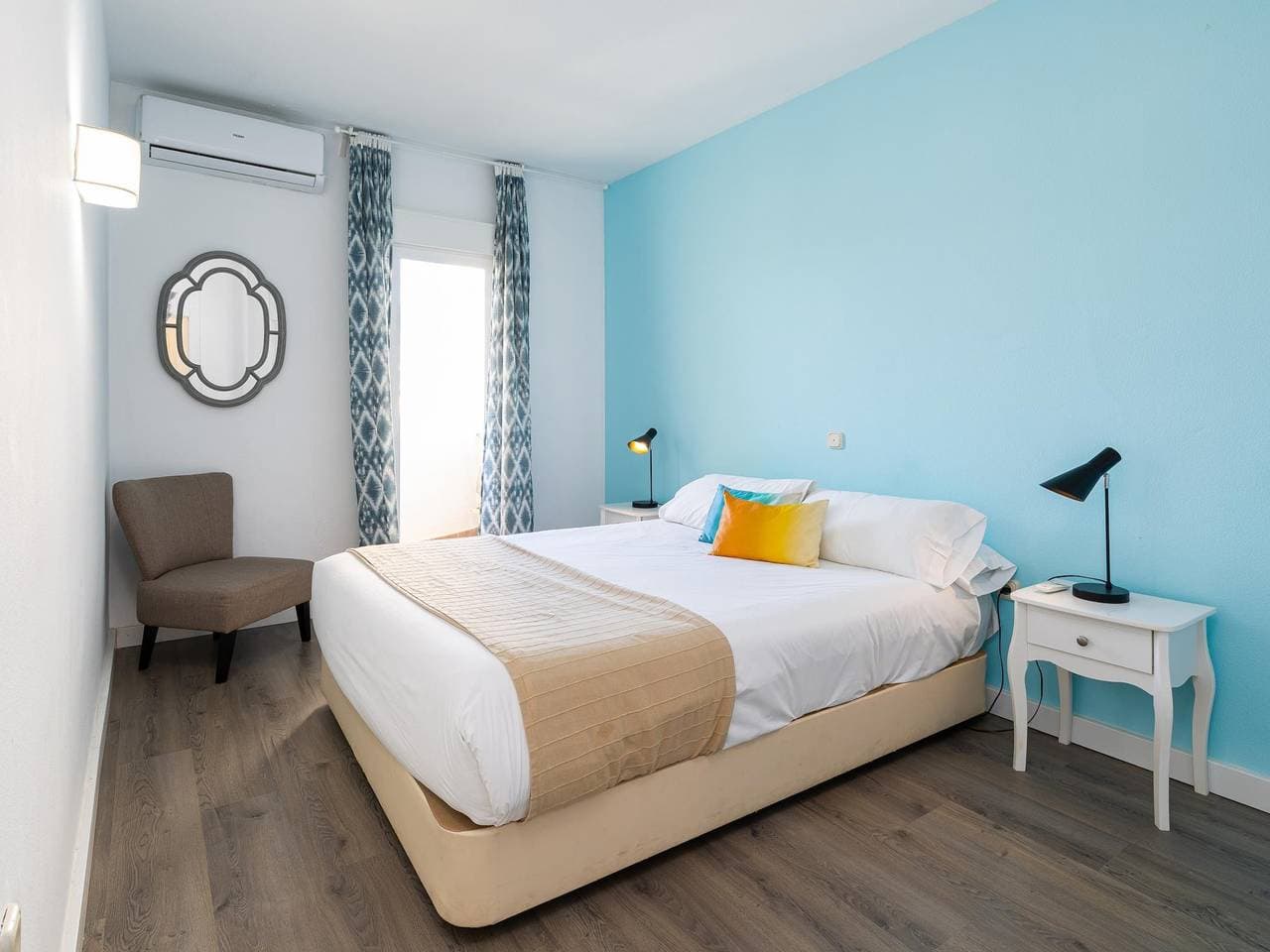 Foto 13 von 37: Ferienwohnung für 4 Personen mit Balkon/Terrasse