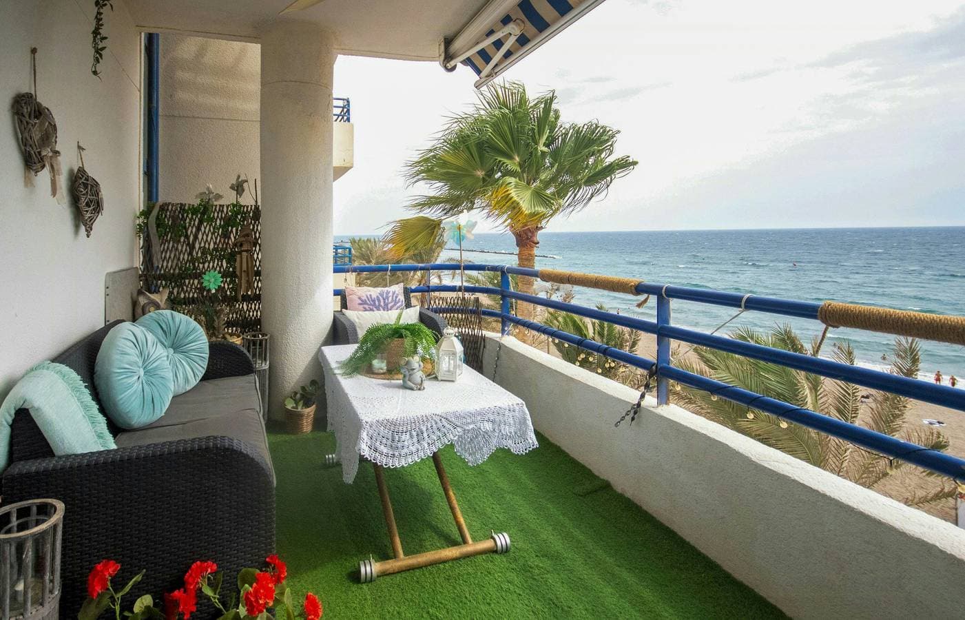 Wohnung an der Strandpromenade mit Meerblick 1