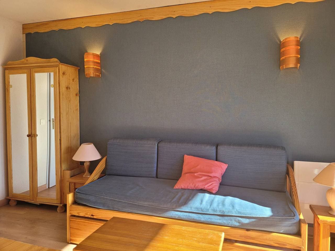 Foto 2 von 10: Helles Studio für 4, Balkon mit Talblick