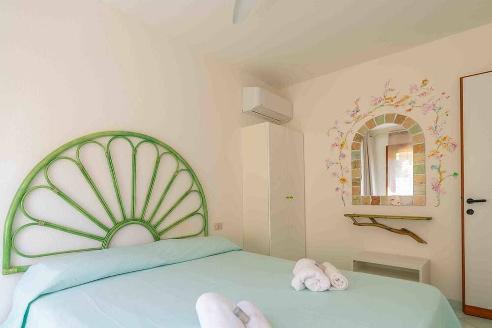 Foto 3 von 21: Sun Apartment - Sea view, Wi-Fi & A/C