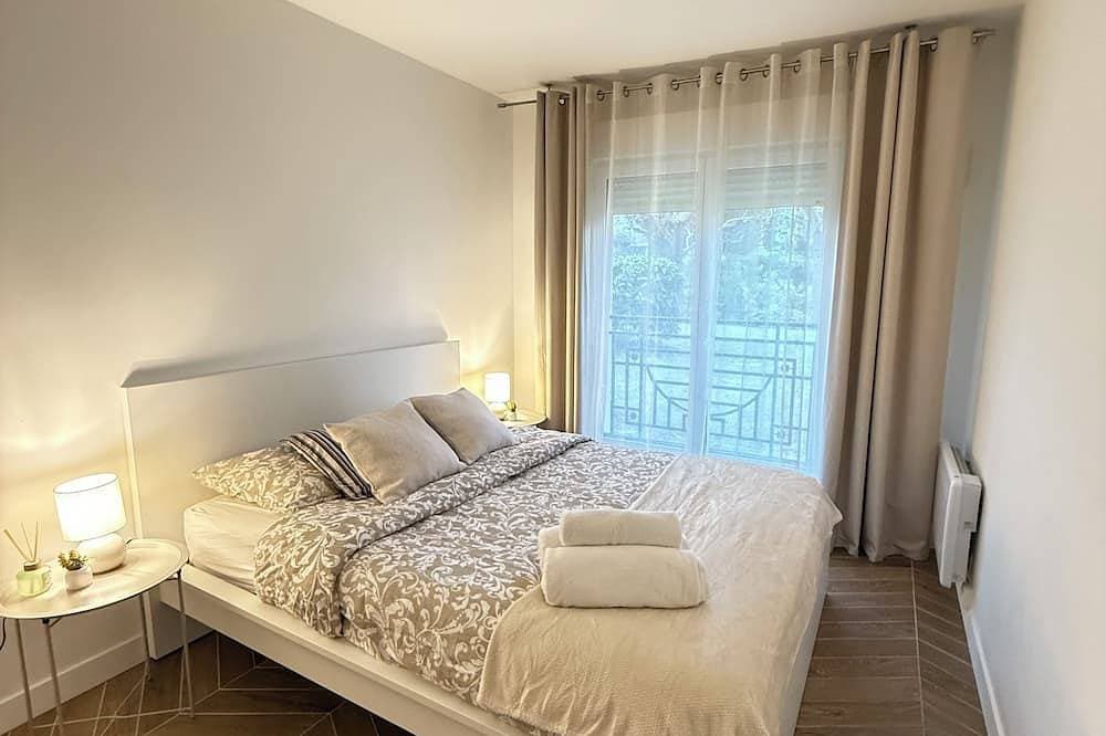 Foto 4 von 24: Cosy apartment near Paris (10 min Eiffel Tower and Champs Elysées)