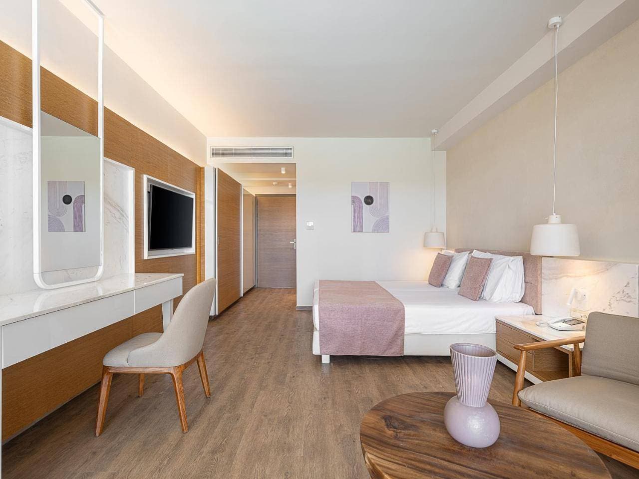 Foto 11 von 16: Premium Room Private Pool - Residence Collection (Adults Only 13+)