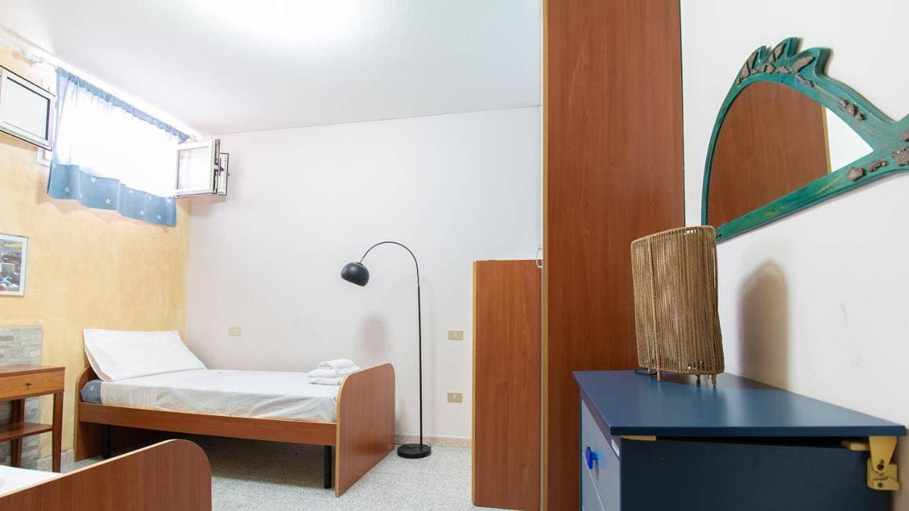 Foto 10 von 22: Two-Bedroom Apartment
