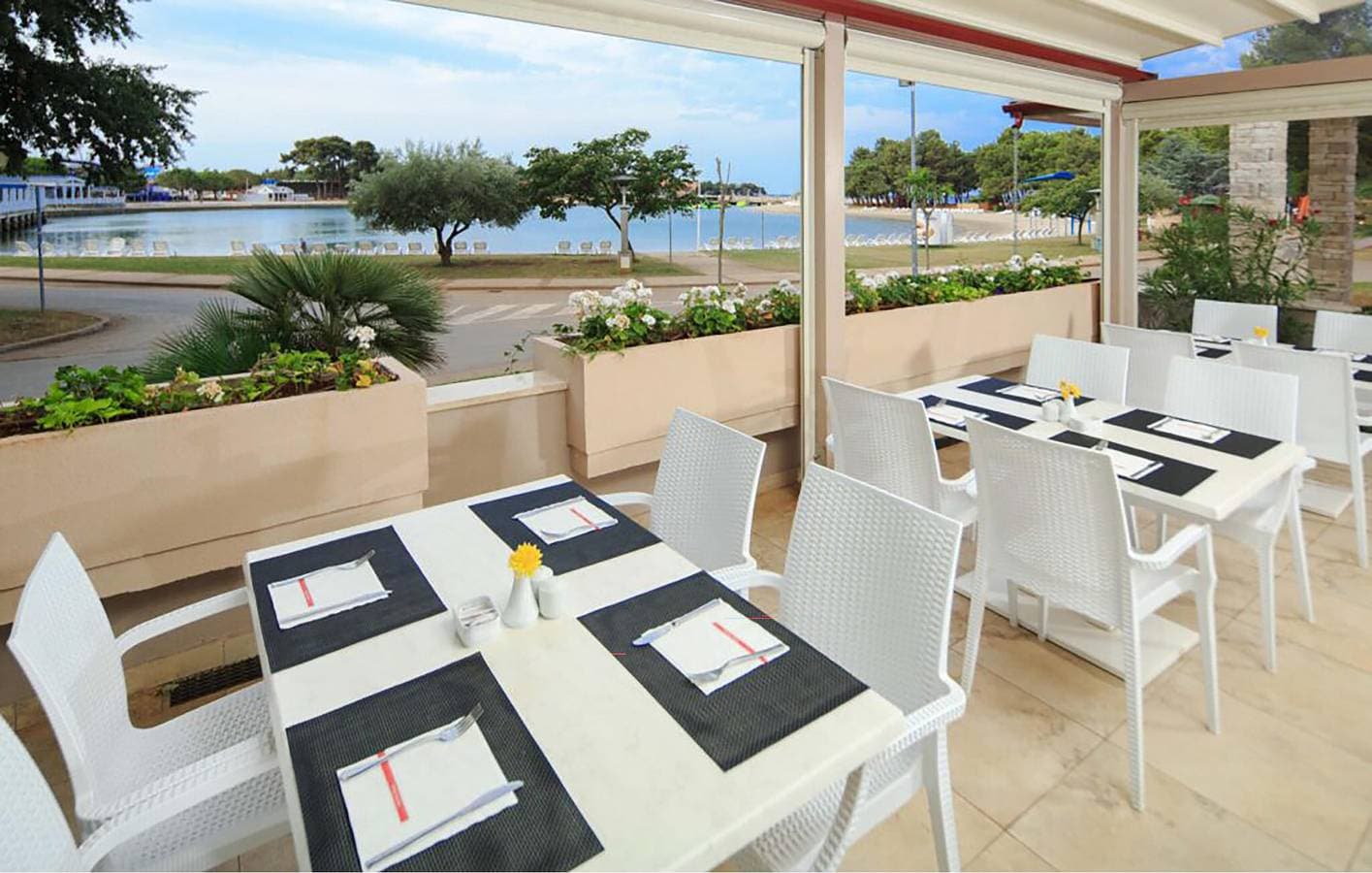 Foto 9 von 20: Modernes Apartment mit Pool und Terrasse in Strandnähe in Vela Draga