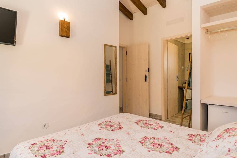 Foto 4 von 30: Lycium Villa, Fernseher, Ruhige Gegend