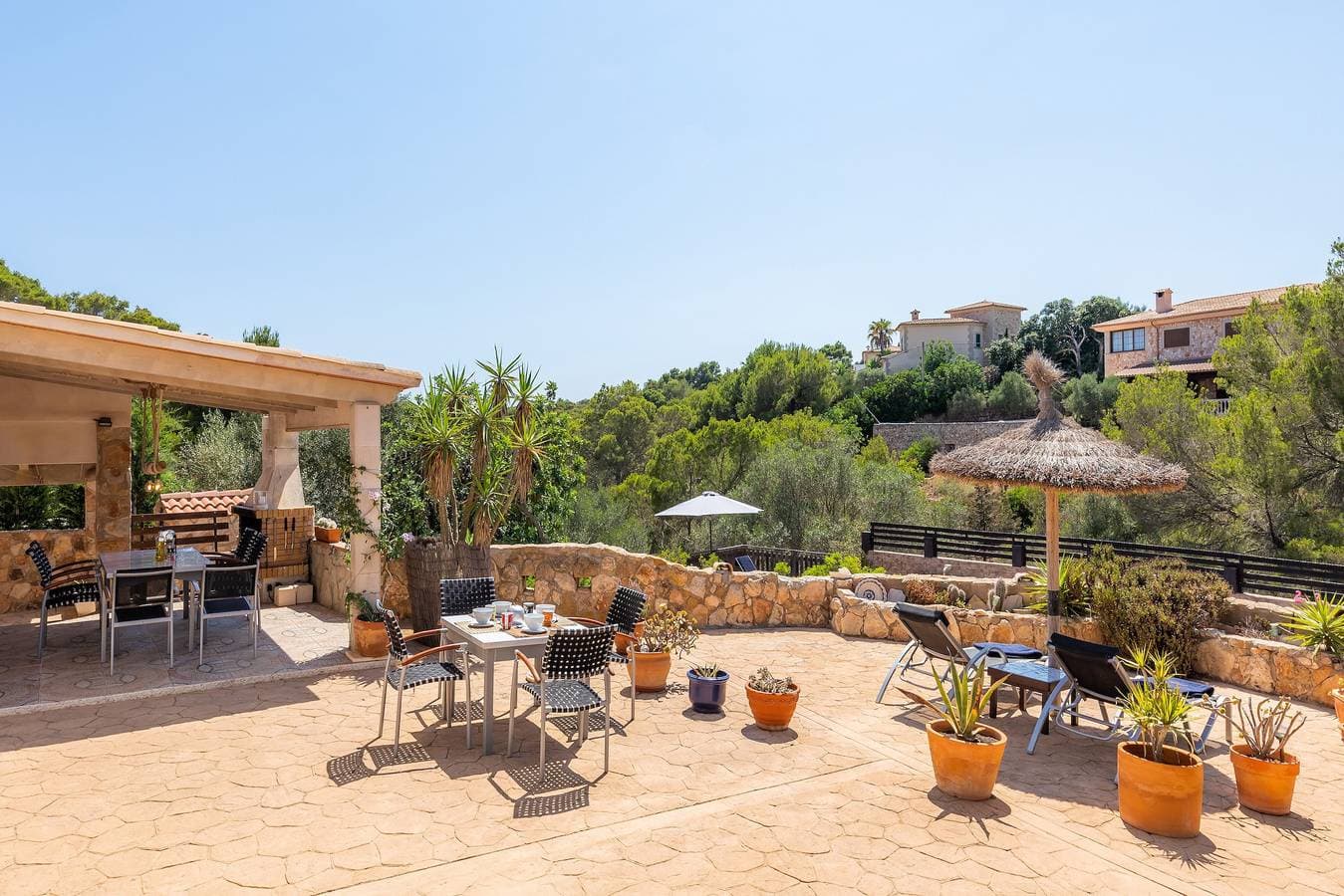Foto 5 von 34: Herrliche Villa Sol mit Pool und WLAN