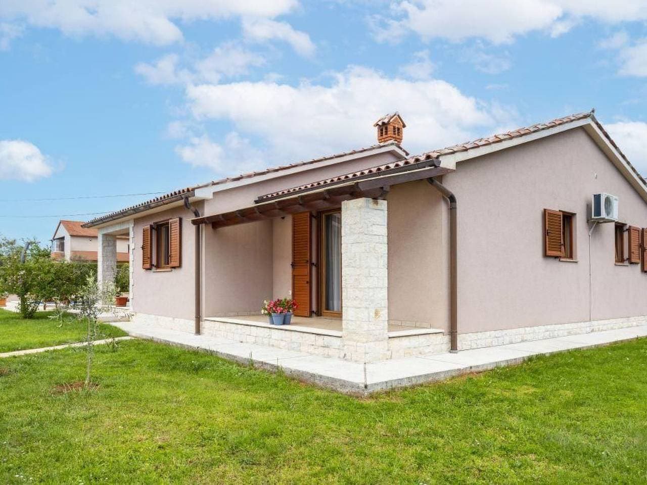 Foto 11 von 29: "Villa Mirela" mit Terrasse
