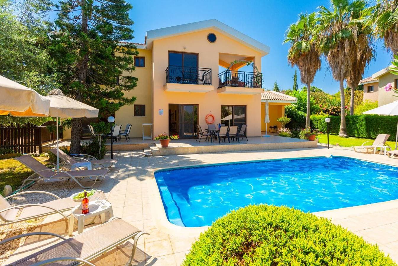 Foto 4 von 43: Villa für 9 Personen mit Meerblick