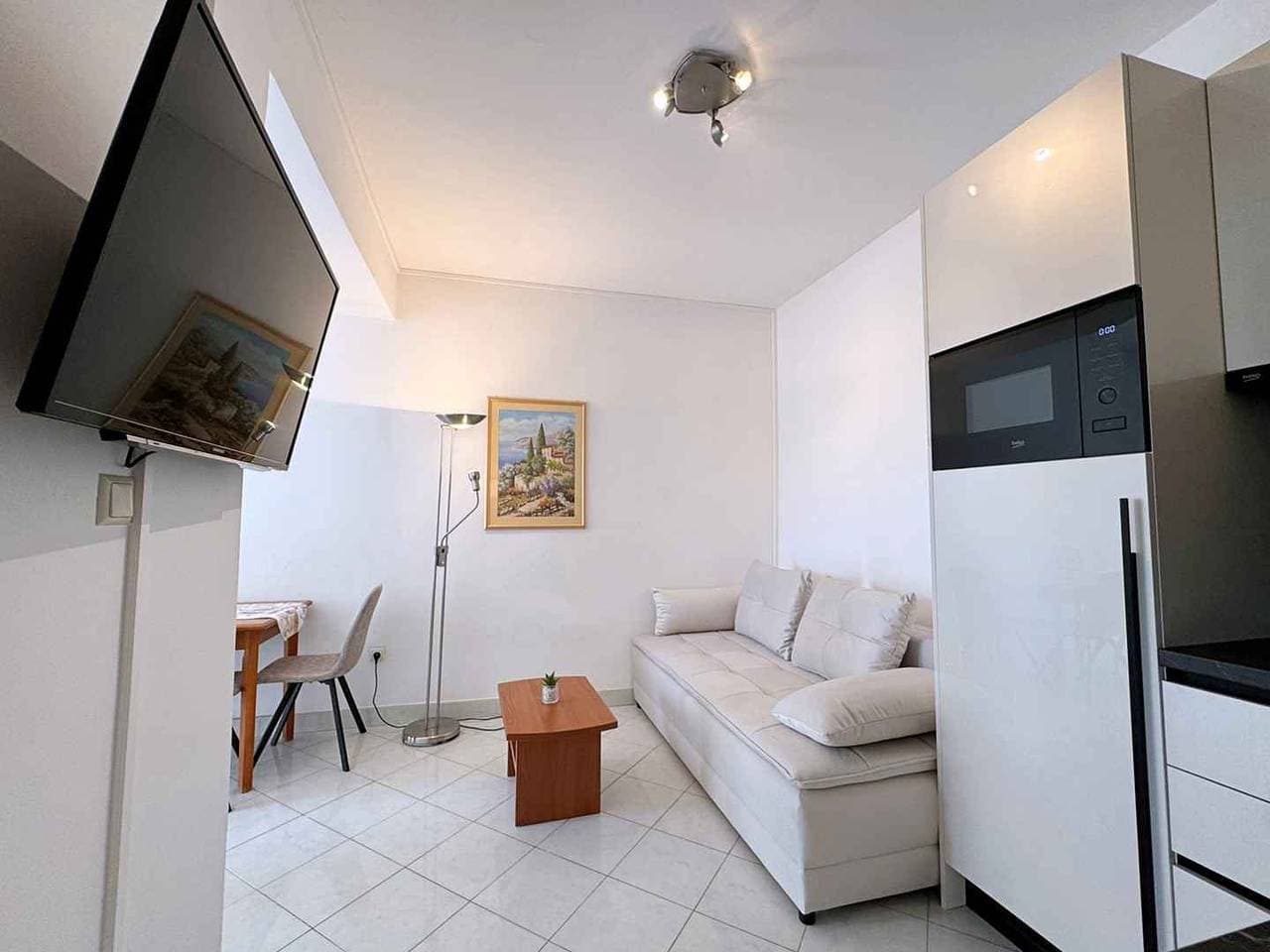 Foto 7 von 32: Ferienwohnung mit Meerblick 20 m von der Küste