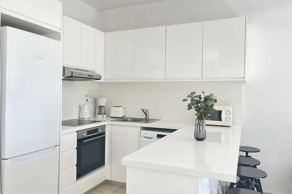 Phaedrus Living: Constantinos Seaview Residence 1