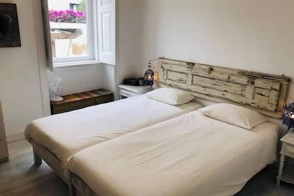 Foto 4 von 30: Aloha Beach House Erdgeschoss 3 Schlafzimmer Parede Cascais