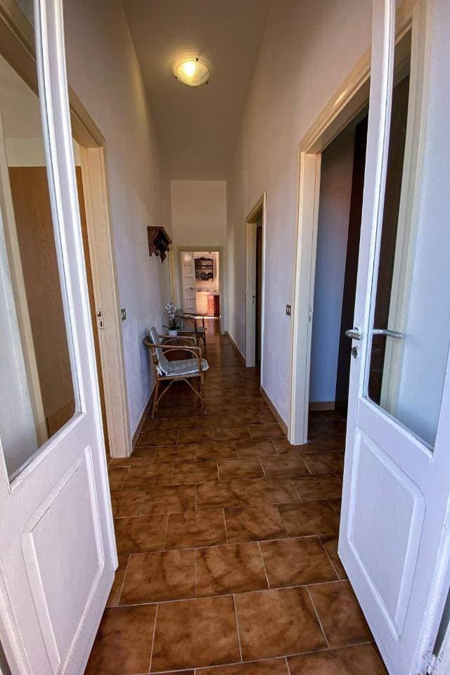 Foto 10 von 45: Three-Bedroom House