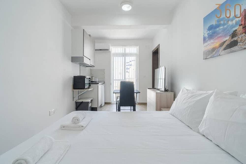 Foto 2 von 23: Central Studio in Gzira + Balcony & full Comforts!