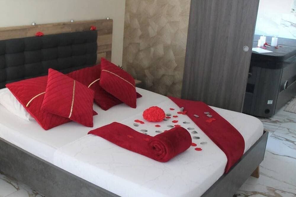 Foto 5 von 20: Romantic Escape & Jacuzzi! Near Zoo Beauval