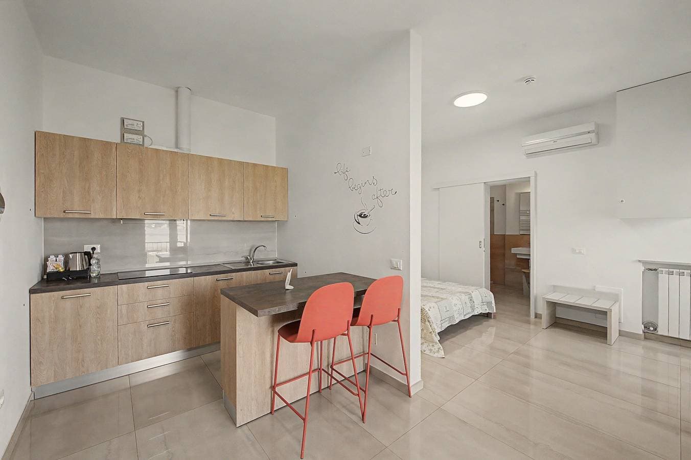 Foto 4 von 40: Apartment 'Margherita - Open Space Vista Lago' mit Seeblick, WLAN und Klimaanlage