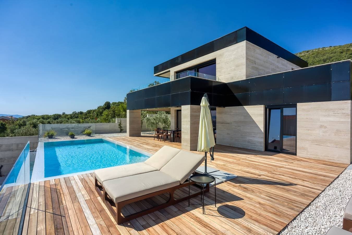 Foto 3 von 50: Ultramoderne Villa Unea mit atemberaubendem Meerblick