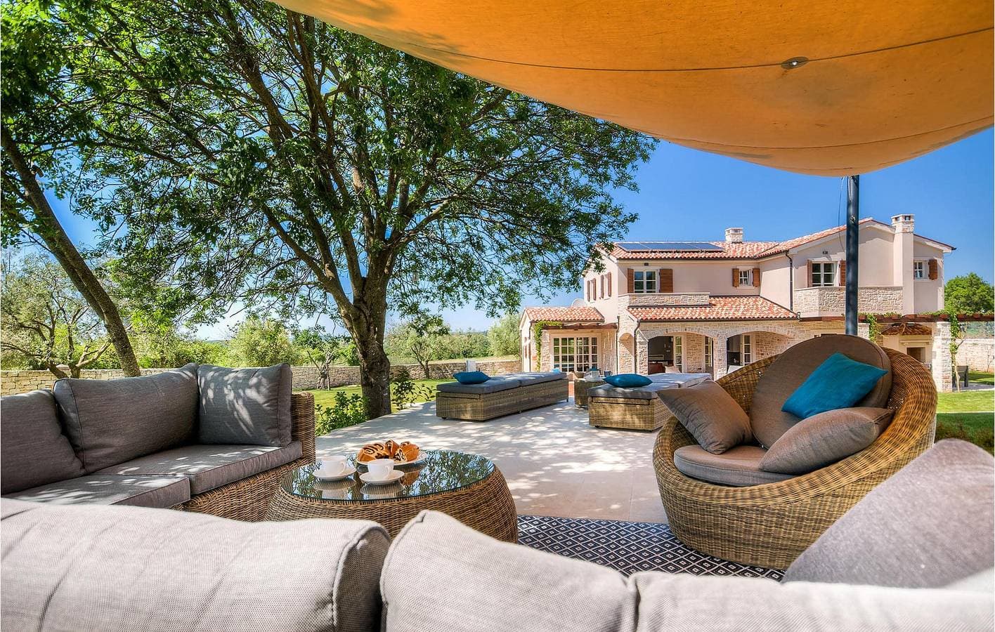 Foto 9 von 44: Reizende Ferienwohnung mit Pool und WLAN, nur wenige Schritte von Idila Rakovci entfernt!