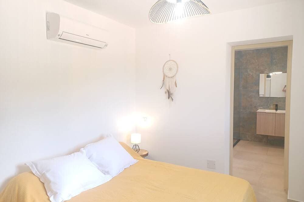 Foto 6 von 30: 3-Zimmer-Wohnung, beheizter Pool, Klimaanlage, WLAN, 1 Min. Fluss, 7 Min. Strand