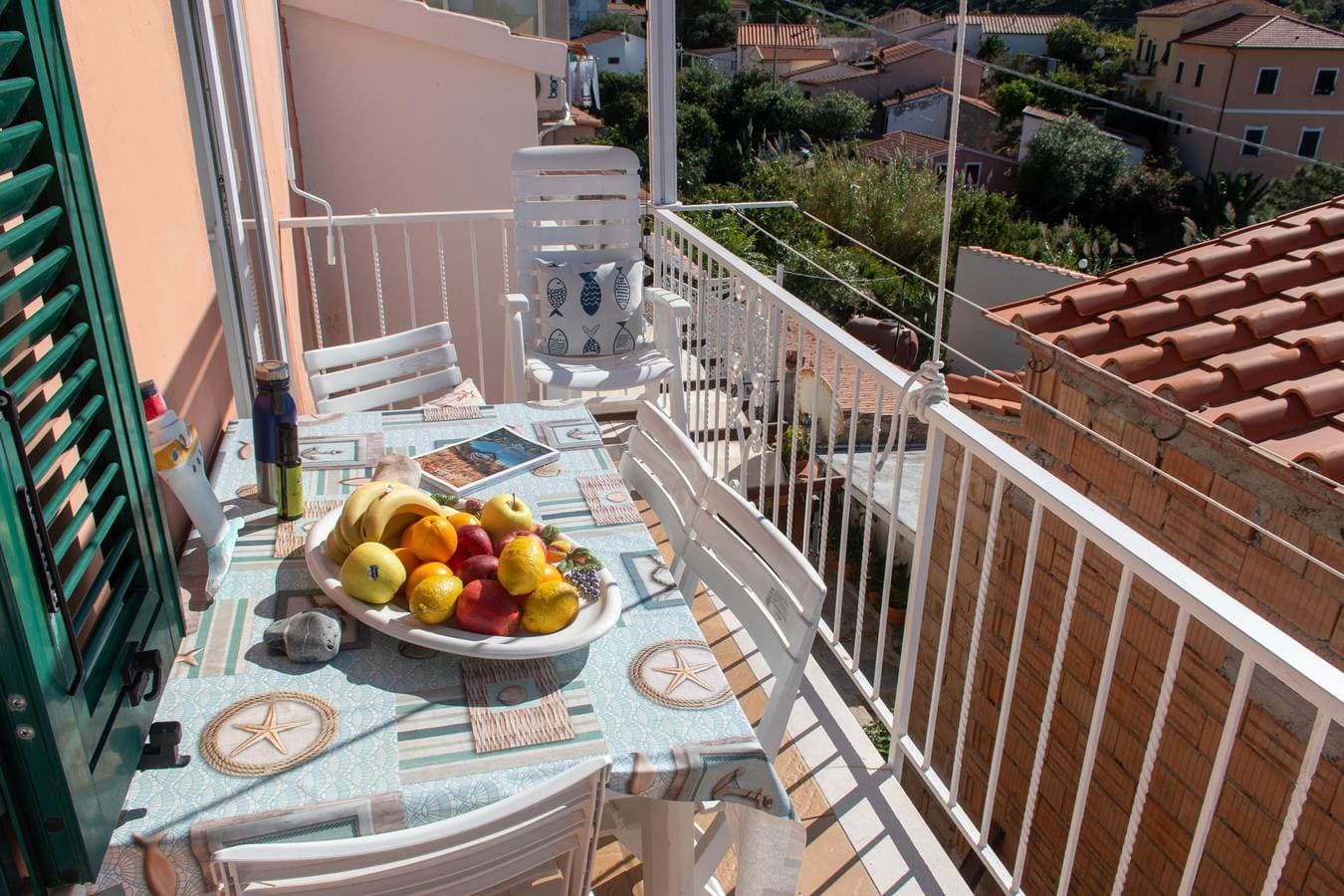 Foto 3 von 20: Ferienwohnung für 4 Personen mit Terrasse