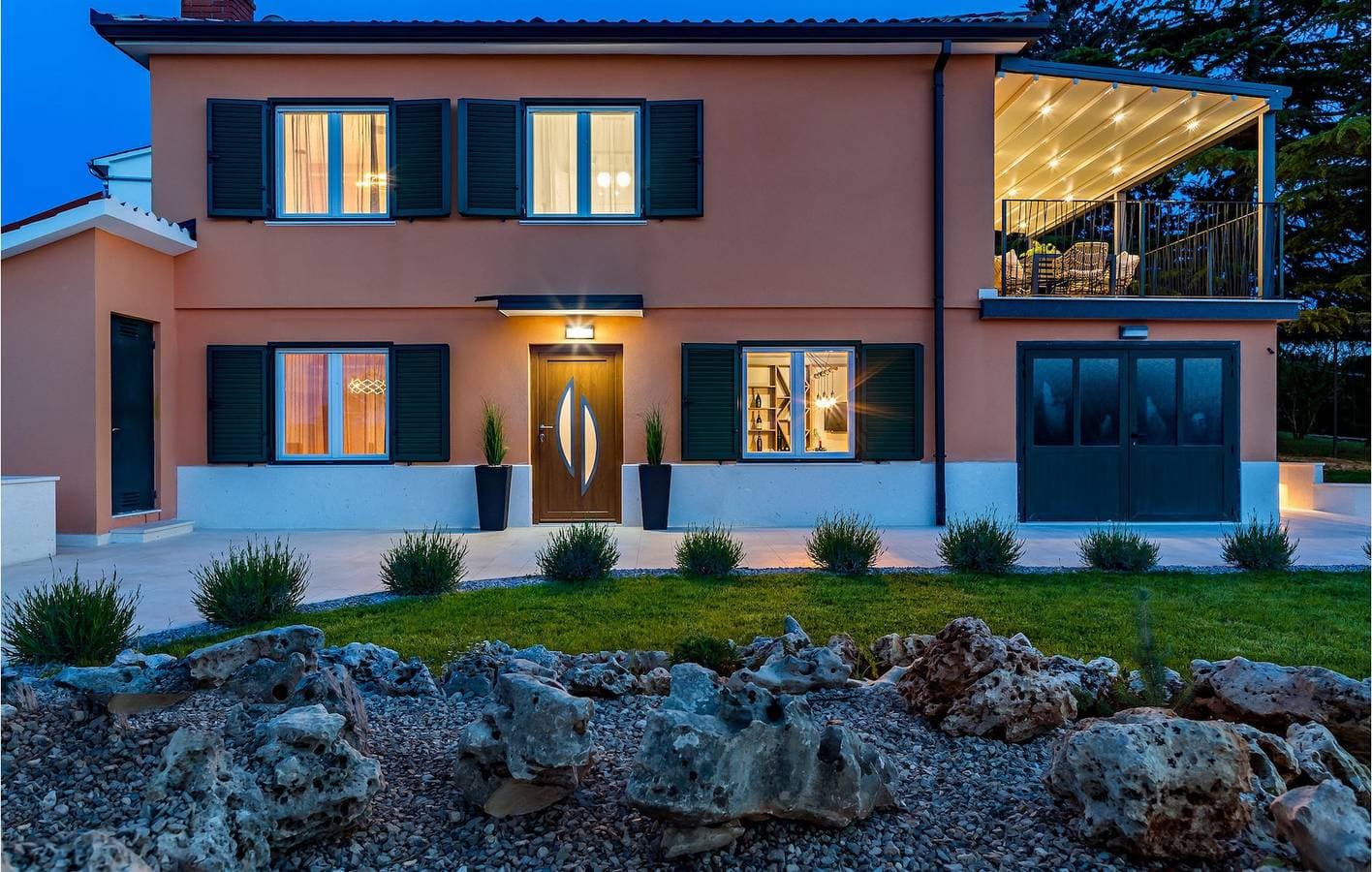 Foto 7 von 57: Geräumige 1-Zimmer-Wohnung mit Pool, WLAN und Parkplatz in der Nähe des Stadtzentrums