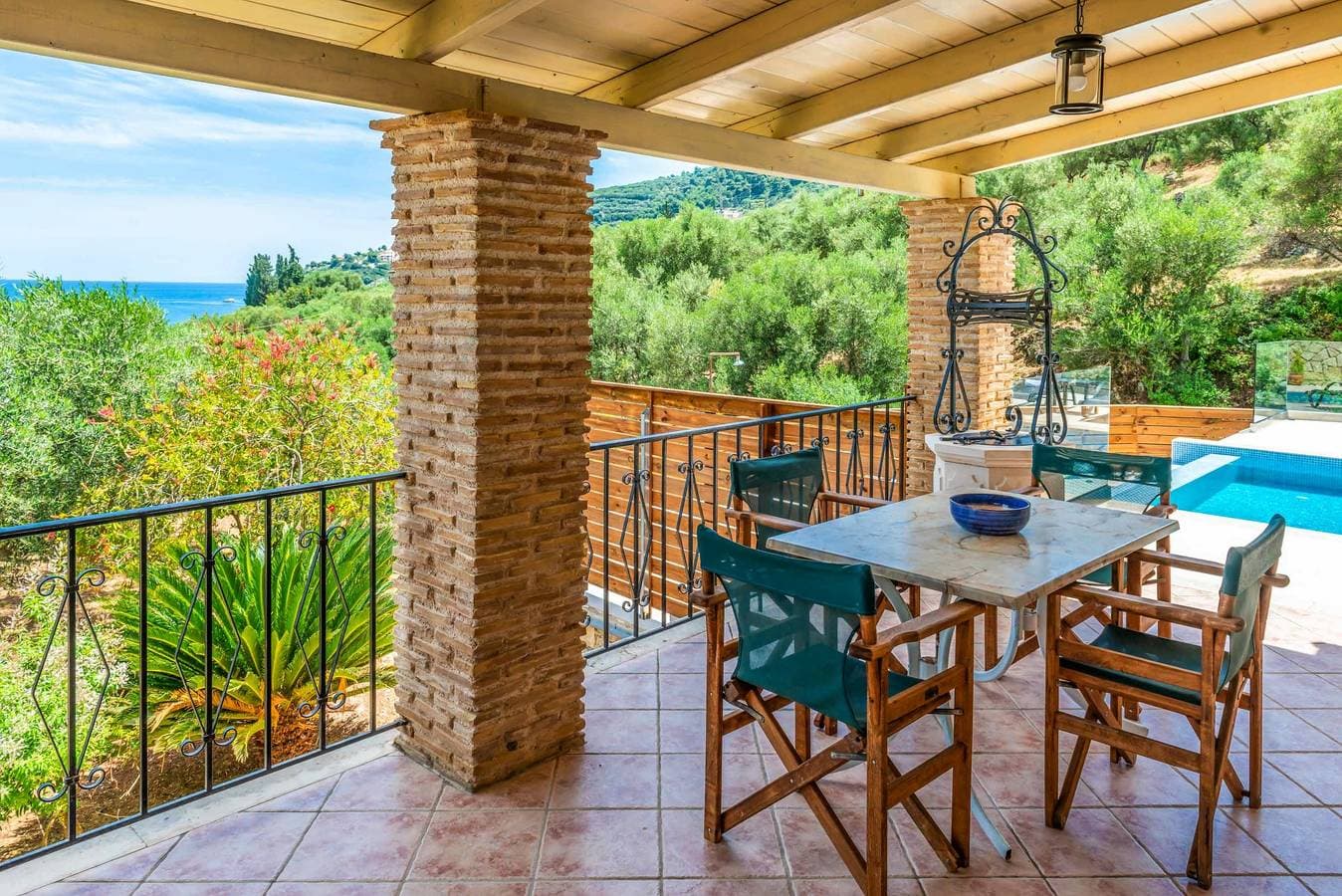 Foto 8 von 25: Villa für 4 Personen mit Pool