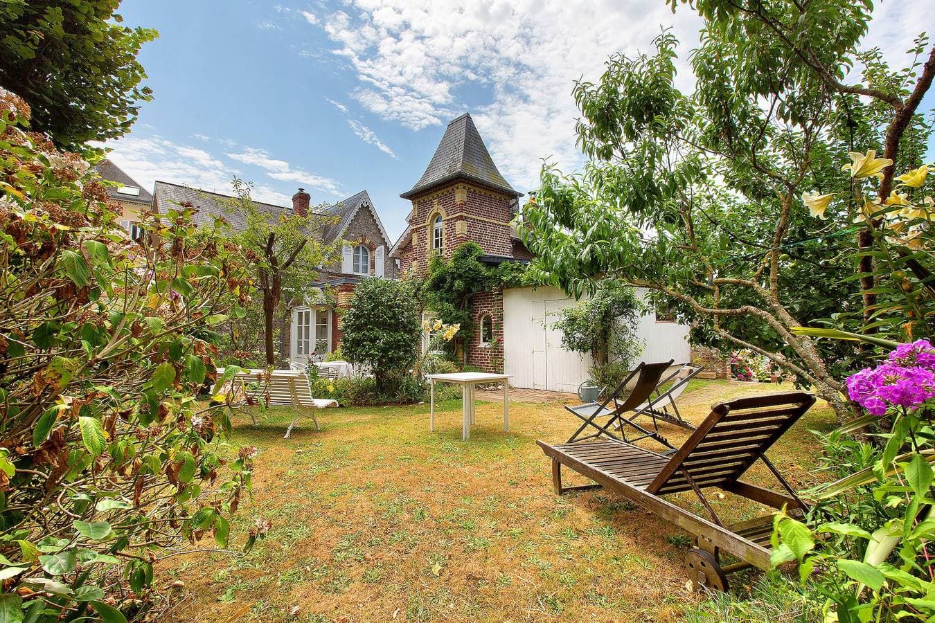 Foto 4 von 29: Bed & Breakfast 'Les Soliers - La Tourelle' mit Balkon und WLAN