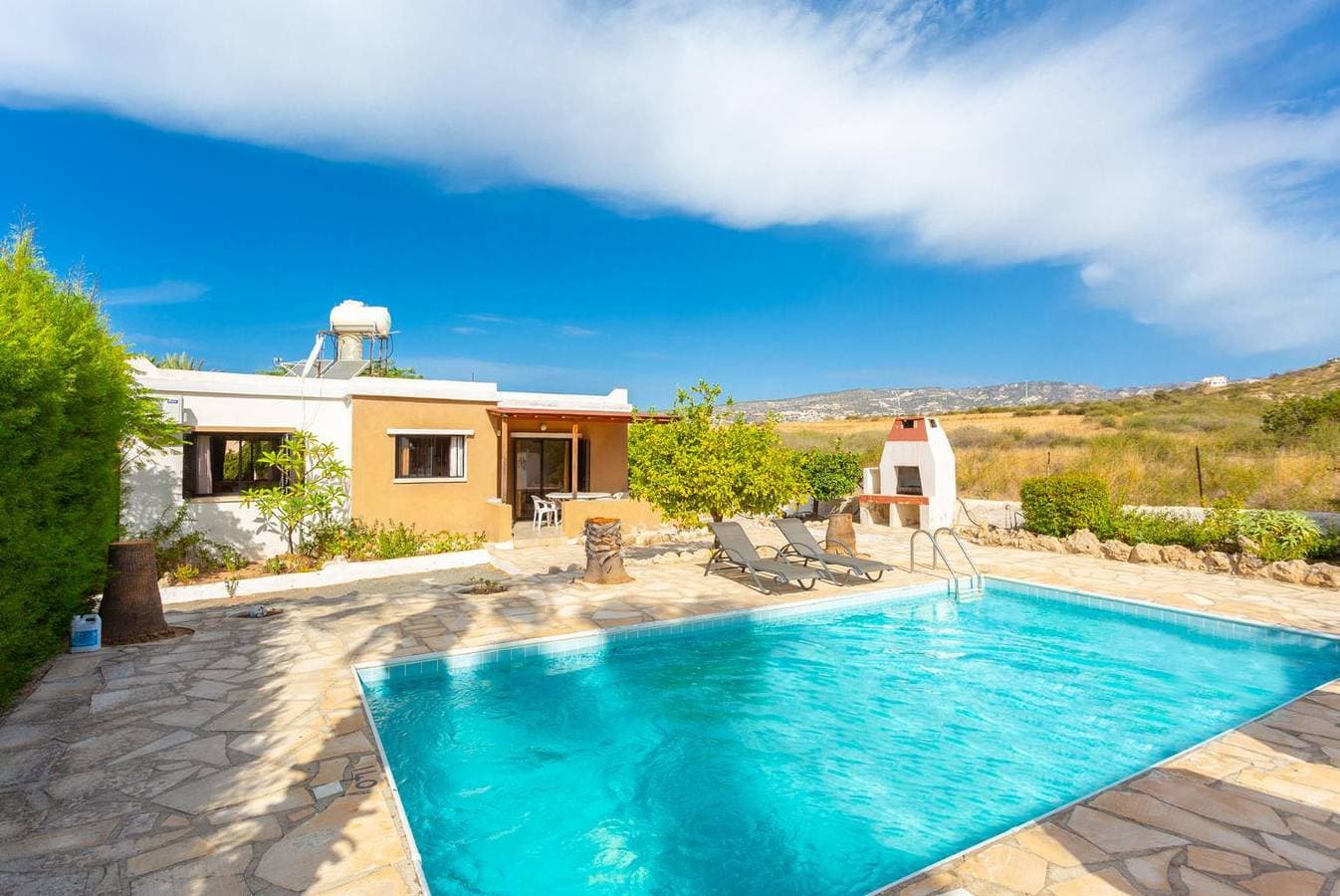 Foto 8 von 27: Villa für 5 Personen mit Terrasse