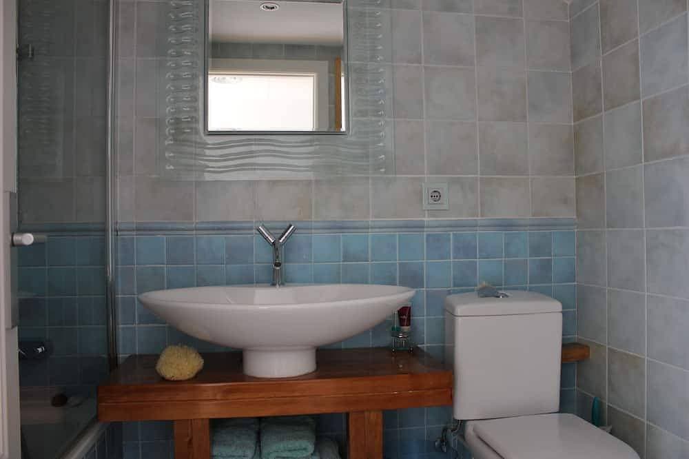 Foto 11 von 30: Große Luxus-Haus, herrliche Aussicht, in der grünen Oase, eigener Garten, riesige Pool
