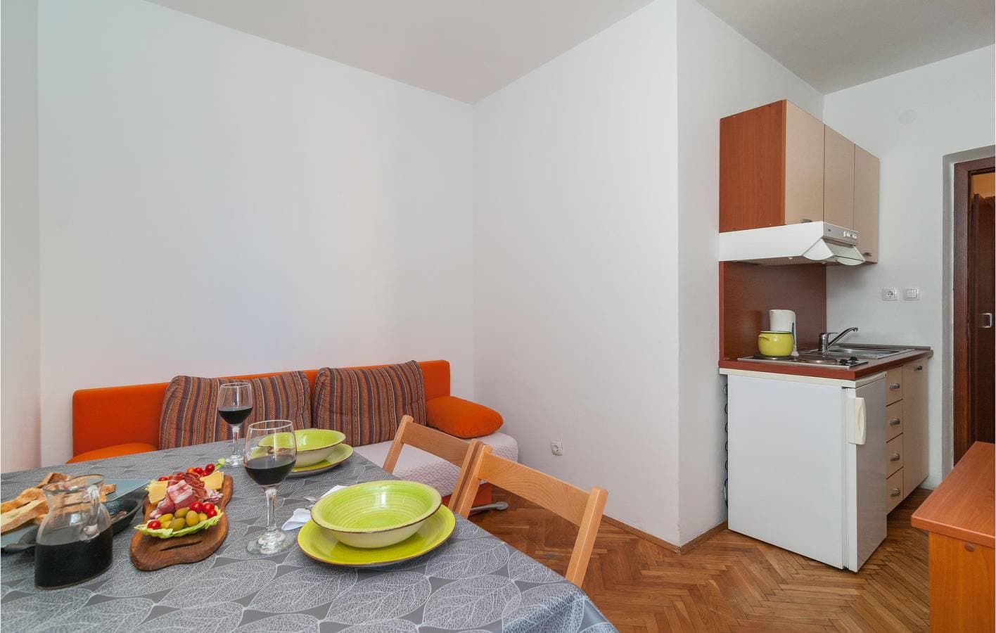 Foto 4 von 25: Apartment mit Meerblick, Parkplatz, Terrasse und WiFi