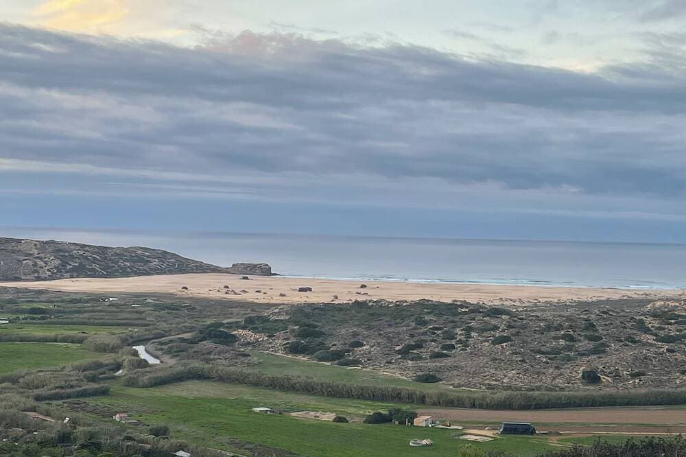 Foto 10 von 15: Destination for Couple, Surfers, Hikers, and Nature Lovers!