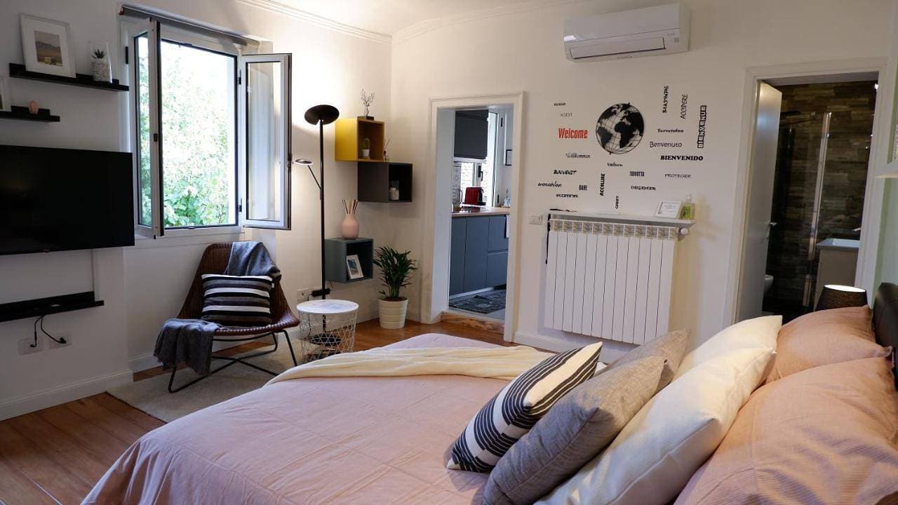Foto 4 von 83: One-Bedroom Apartment