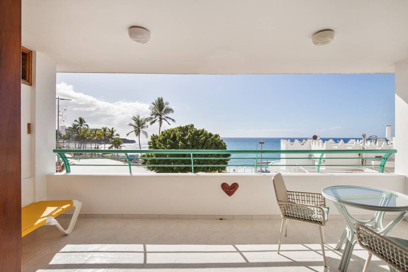 Foto 3 von 31: Apartment „Playa Delphin 206“ mit Meerblick, Balkon und WLAN