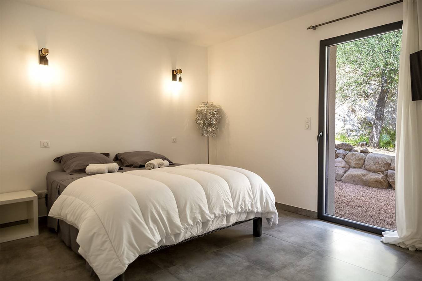 Foto 5 von 47: Ferienwohnung für 4 Personen mit Terrasse