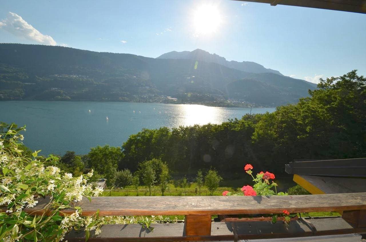 Foto 4 von 42: Apartment with Lake View