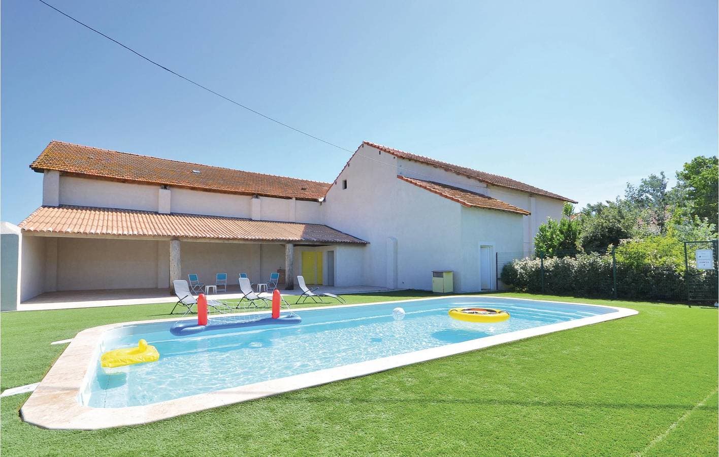 Foto 7 von 41: Gemütliche Wohnung am Pool in der Nähe der Rhone