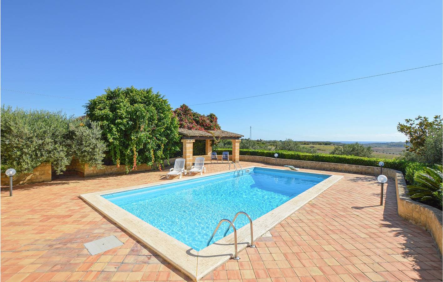 Foto 7 von 18: Apt mit Meerblick, Pool und Parkplatz
