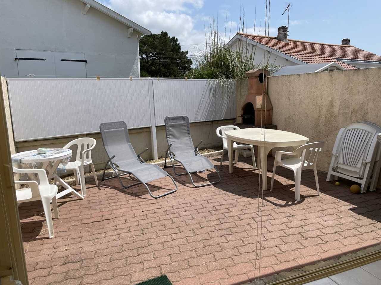 Foto 11 von 13: Erdgeschoss-Häuschen mit geschlossenem Hof, nahe Strand und Geschäften