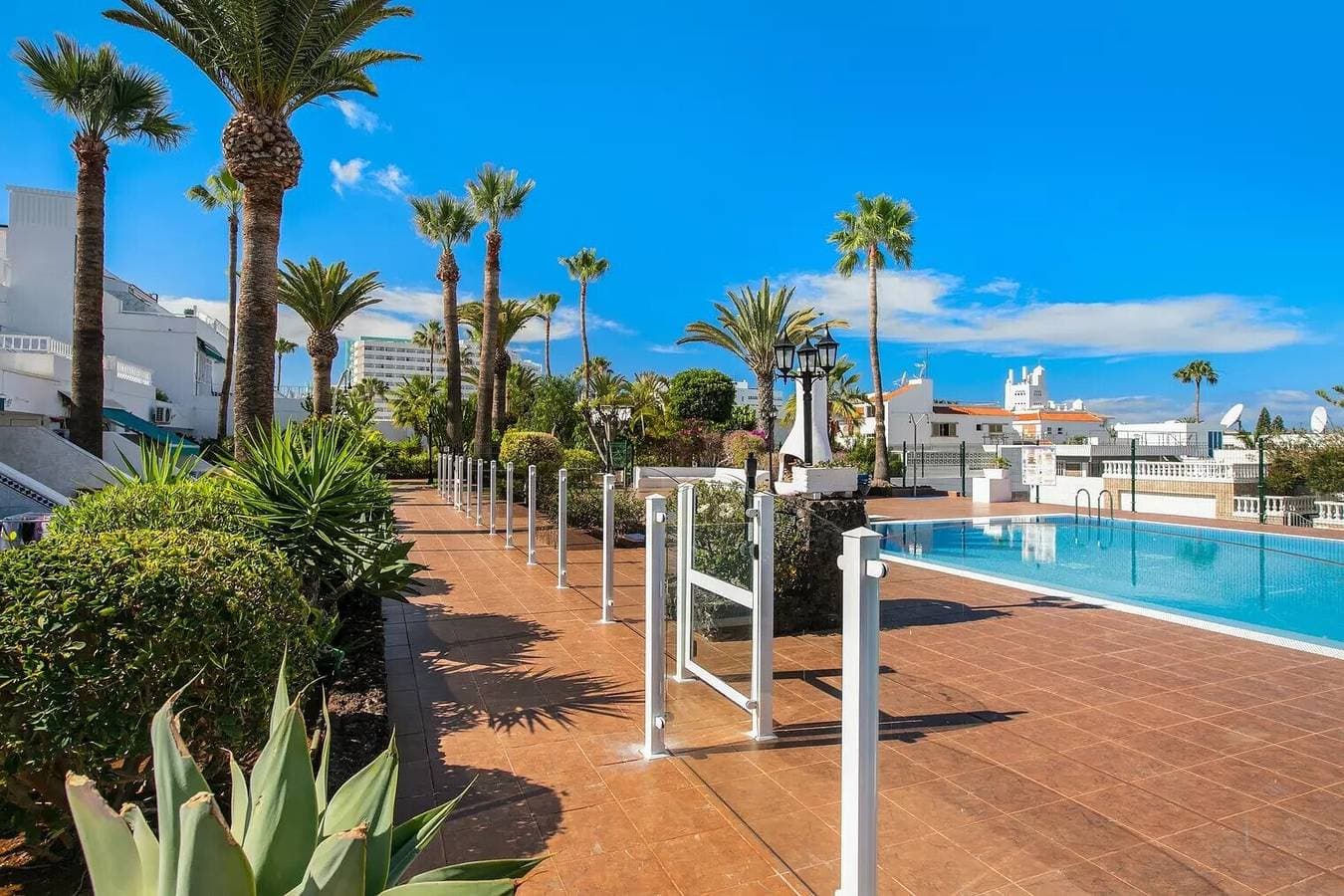 Foto 12 von 16: Ferienhaus "Estudio 3 Costa Adeje" mit Meerblick und Terrasse