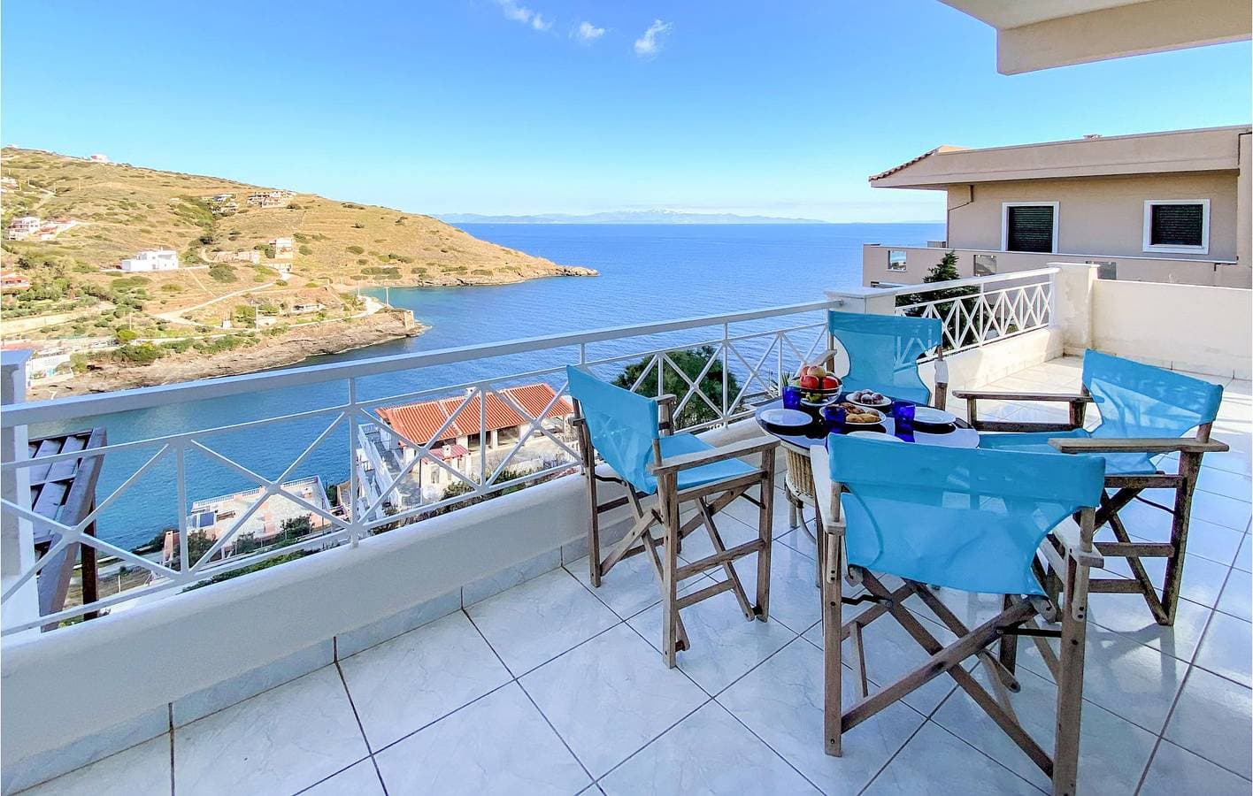 Erdgeschosswohnung mit Terrasse in der Nähe des Strandes Kalopigado 1