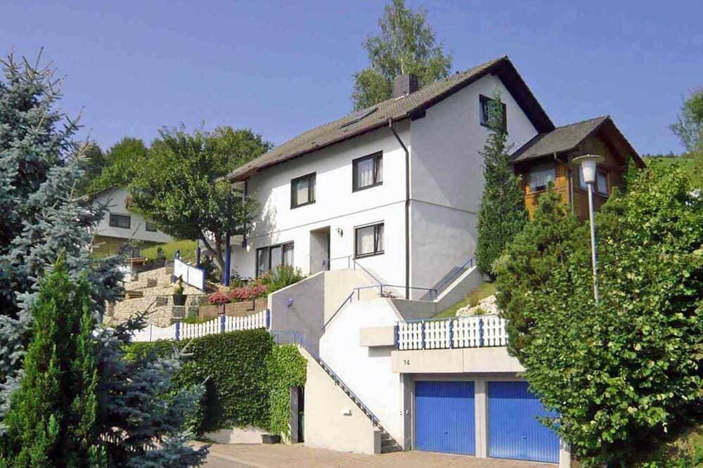 Foto 4 von 29: **** Panoramaferienwohnung Monika mit Pool - **** Sterne Ferienwohnung 75qm, 2