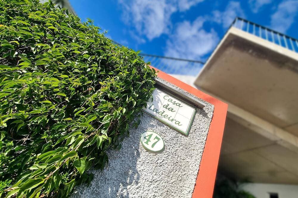 Foto 5 von 30: Ladeira Haus mit eigenem Pool | Luxuriöses | Kostenloses WIFI | in Calheta